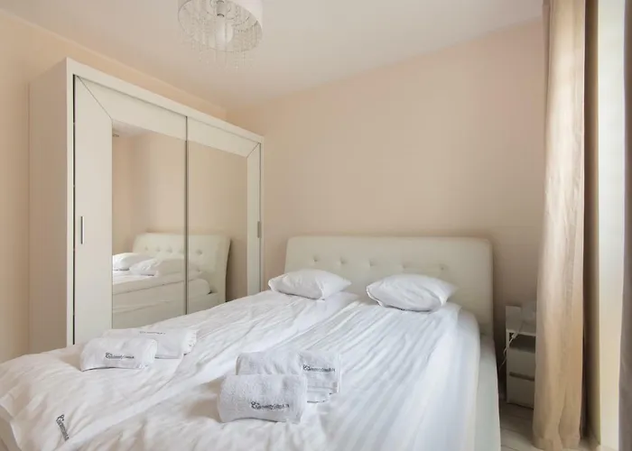 Eu - Classic - Angielska Grobla Old Town Sw Barbary 12 *